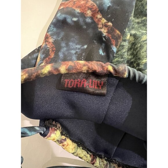 Tora-Lily Leg Warmers in Petrol - Picture 4 of 11